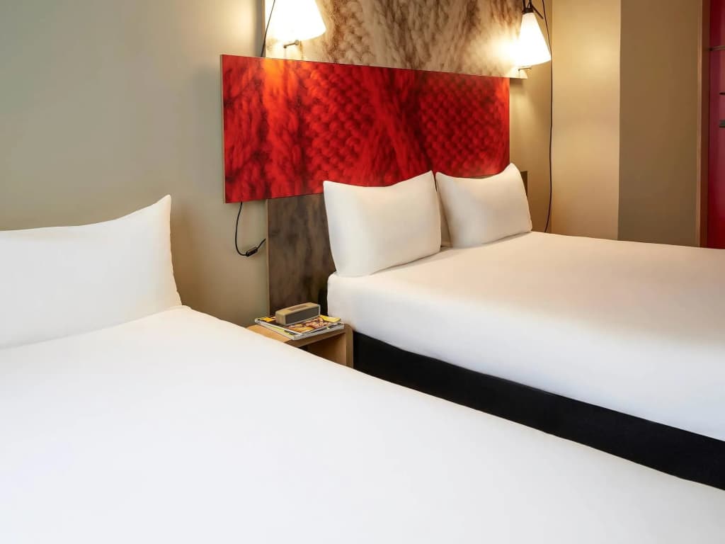 Ibis Paris Canal Saint Martin 1