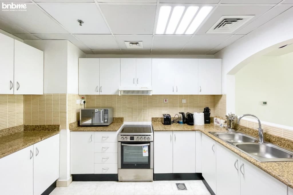 bnbmehomes | Luxury Living in JLT | Nr/ JBR beach-1409 Apartments 6