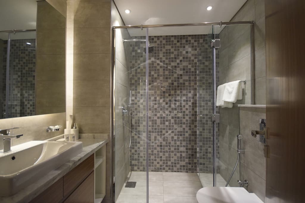 Regent Court - Cozy 1BR Near Five Hotel - JVC Apartments 2