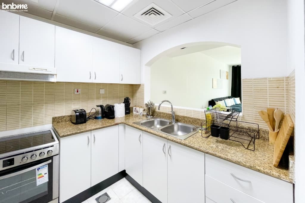 bnbmehomes | Luxury Living in JLT | Nr/ JBR beach-1409 Apartments 7