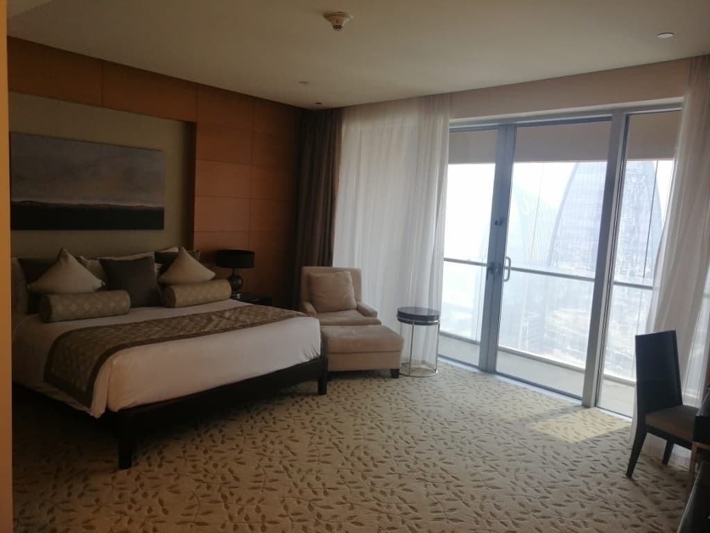 Studio with partial Burj View Apartments 4