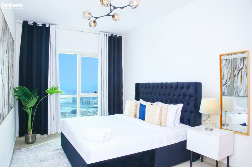 bnbmehomes | Luxury Living in JLT | Nr/ JBR beach-1409 Apartments 3