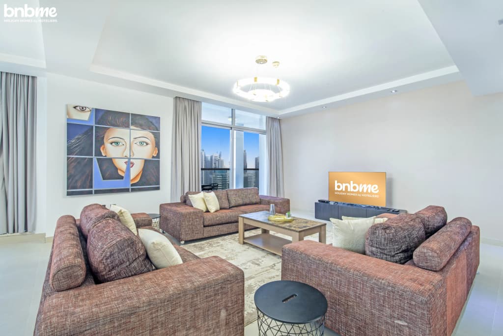 Luxury Penthouse with Marina and Sea Views|bnbme-2301 Apartments 1