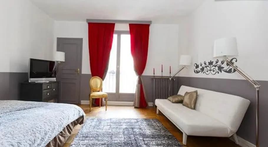 The Suite Eiffel Bleriot 11