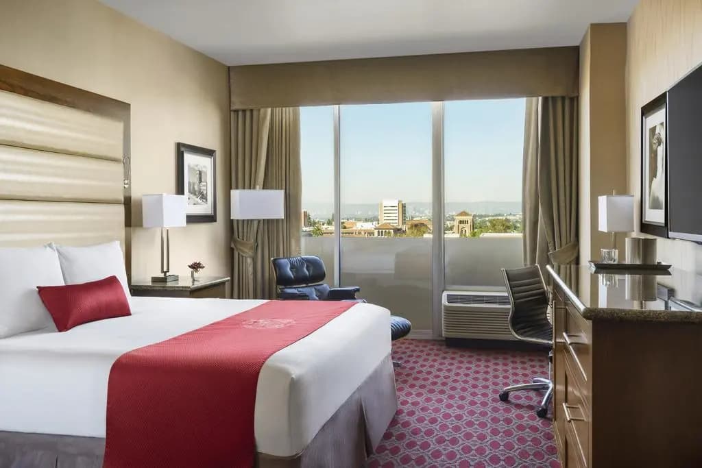 USC Hotel 2