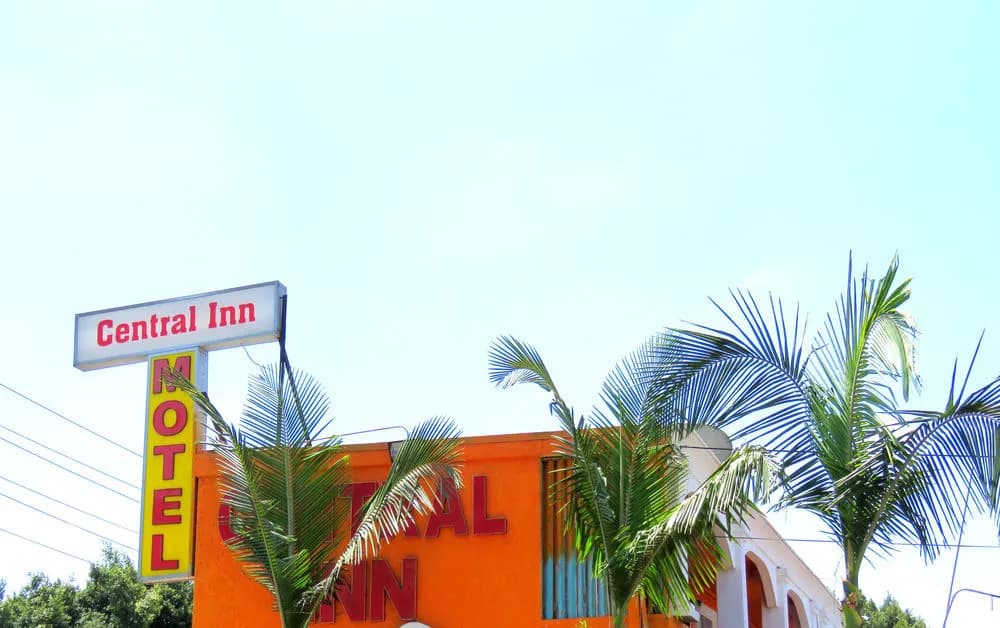 Central Inn Motel on 41 Street 1