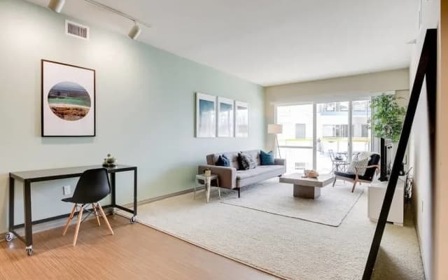 Perfect for Venice & MDR w/ 6 Beds +pool/spa/gym