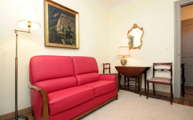 2 rooms - next to the Eiffel tower - Trocadéro