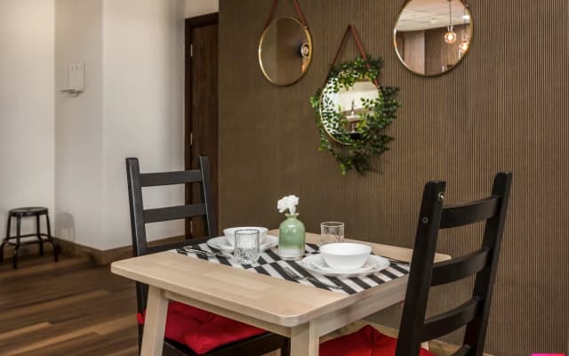 Spacious and cozy 1-bedroom apartment in Downtown
