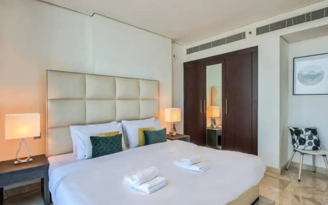Luxury Apartment Steps Away From Everything