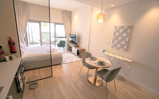 Park View Brand new Studio With Balcony